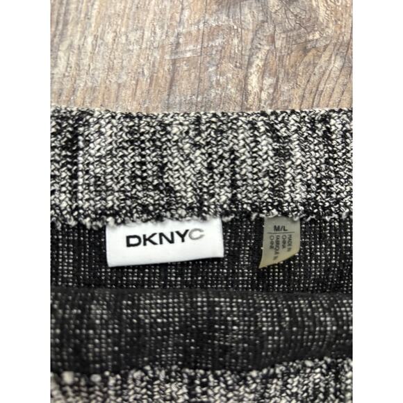 DKNYC Women's Knot Poncho Size M/L - Picture 3 of 5